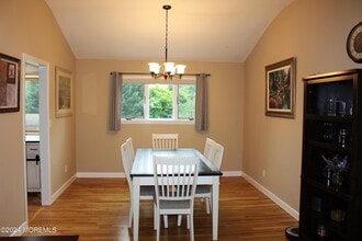 14 Allen Dr in Allentown, NJ - Building Photo - Building Photo