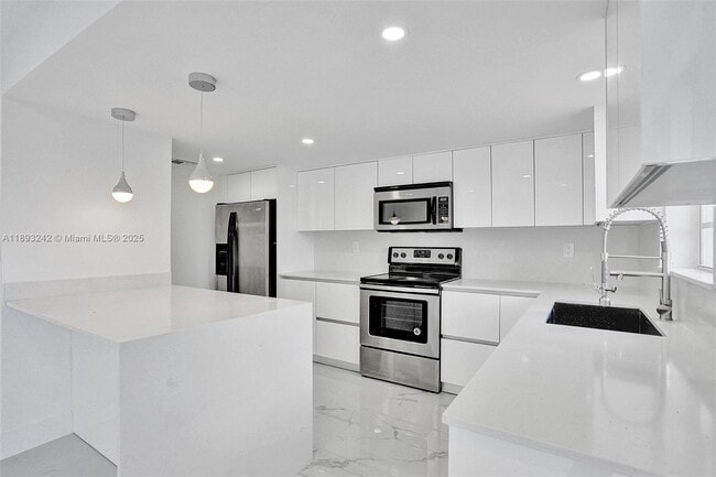 606 NW 107th Ave