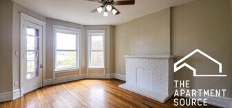 4318 N Sheridan Rd, Unit 2 in Chicago, IL - Building Photo