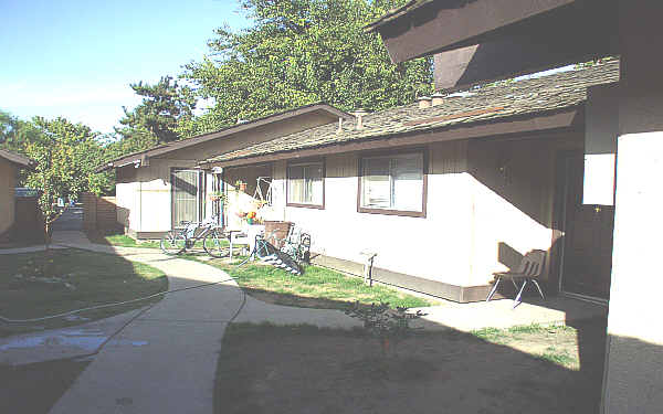 1136 E Fedora Ave in Fresno, CA - Building Photo - Building Photo