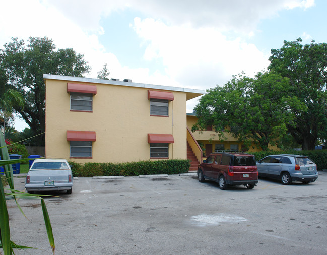 1450 SW 8th Ct in Fort Lauderdale, FL - Building Photo - Building Photo