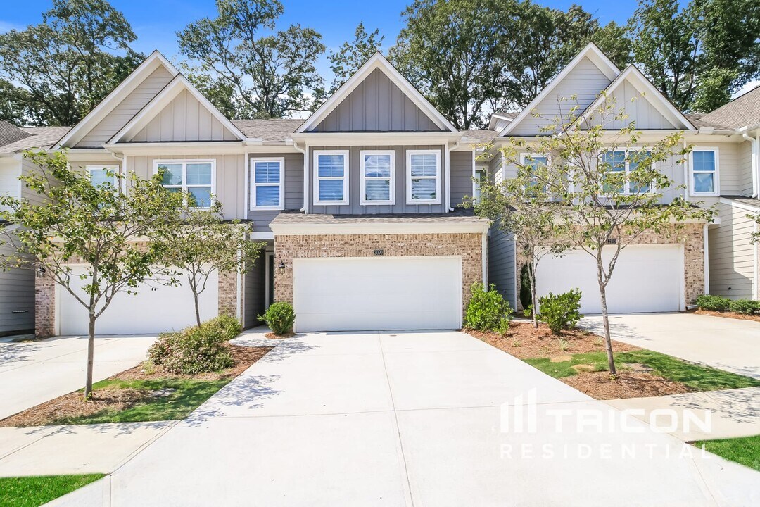 2090 Rosemary Park Ln in Lawrenceville, GA - Building Photo