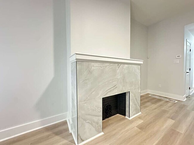 5543 W Thompson St in Philadelphia, PA - Building Photo - Building Photo