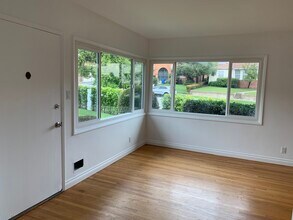 3172 Rowena Ave, Unit 1 in Los Angeles, CA - Building Photo - Building Photo