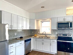 469 Carey Ave in Wilkes-Barre, PA - Building Photo - Building Photo