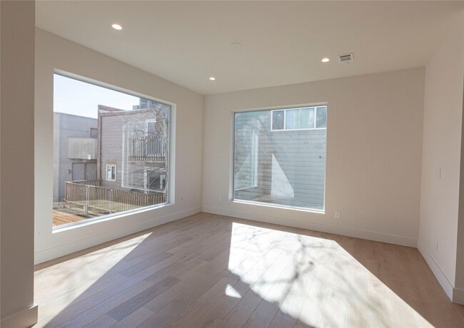 property at 3512 Mt Vernon St