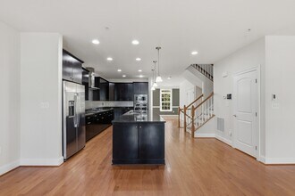 15816 Swanscombe Lp in Upper Marlboro, MD - Foto de edificio - Building Photo