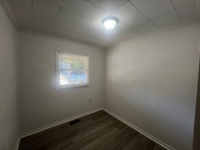 412-414 Crater St in Burlington, NC - Foto de edificio - Building Photo