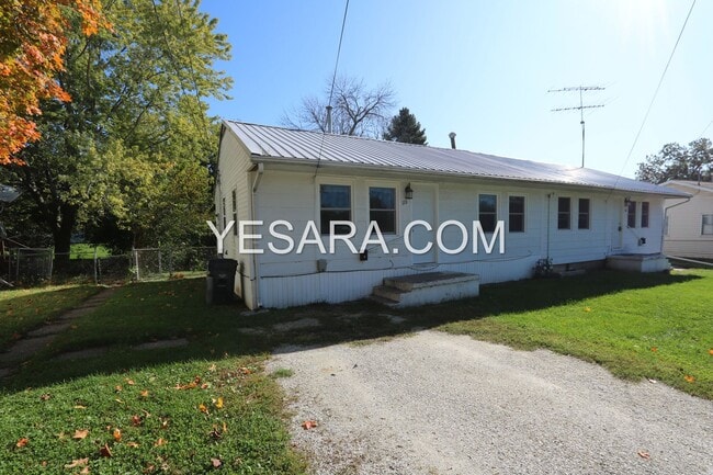 property at 112-112 Melrose Ct