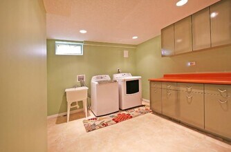 5813 Tracy Avenue in Edina, MN - Building Photo - Building Photo