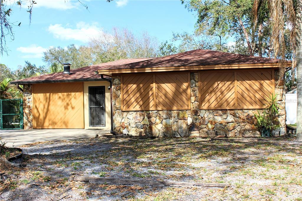 5124 E Holland Ave in Tampa, FL - Building Photo