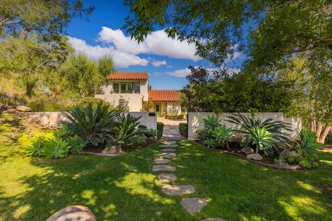 2800 Maricopa Hwy in Ojai, CA - Building Photo - Building Photo
