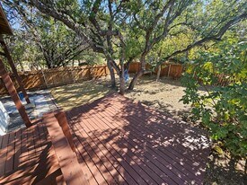 3101 Rockhill Dr in Lago Vista, TX - Building Photo