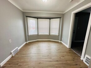 9566 Whitcomb in Detroit, MI - Building Photo - Building Photo