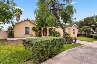 31 N 29th St in McAllen, TX - Building Photo - Building Photo