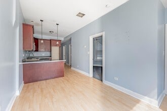2450 S Homan Ave in Chicago, IL - Building Photo - Building Photo