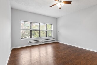 4555 Malden St in Chicago, IL - Building Photo - Building Photo