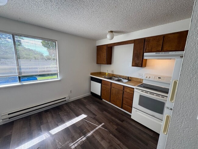 property at 1120-1120 Cherry Ave