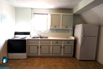 926 S 14th St-Unit -#2 in Lincoln, NE - Building Photo - Building Photo