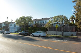 2117-2123 Montana Ave Apartments