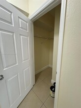 220 SW 116th Ave in Pembroke Pines, FL - Building Photo - Building Photo