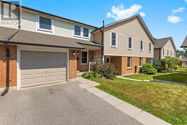 1055-1055 Central Park Blvd N in Oshawa, ON - Building Photo - Building Photo