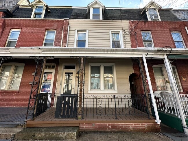 139 Coral St in Lancaster, PA - Foto de edificio - Building Photo
