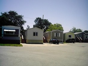 12594 Kennedy Flat Rd in Jackson, CA - Building Photo - Building Photo