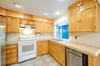 6102 Elmbridge Dr in San Jose, CA - Building Photo - Building Photo
