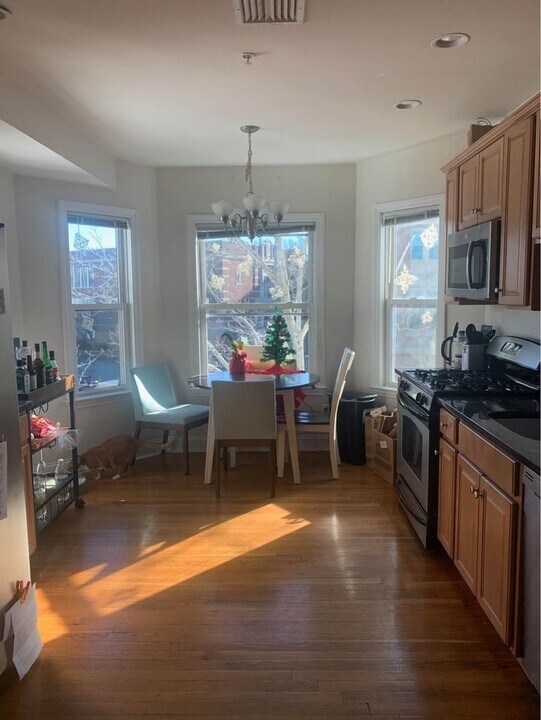 12 Homer St, Unit 3 in Brookline, MA - Building Photo