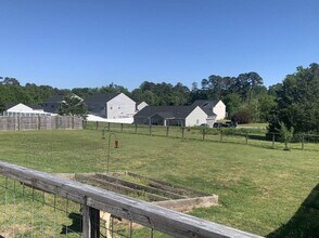 107 Shadowood Ln in Greenwood, SC - Building Photo - Building Photo