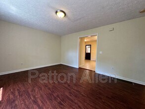 105 Salola St in Asheville, NC - Building Photo - Building Photo