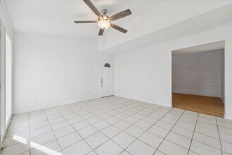 2223 Par Ln in Richmond, TX - Building Photo - Building Photo