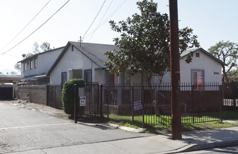 Casa Deoro in Riverside, CA - Building Photo - Building Photo