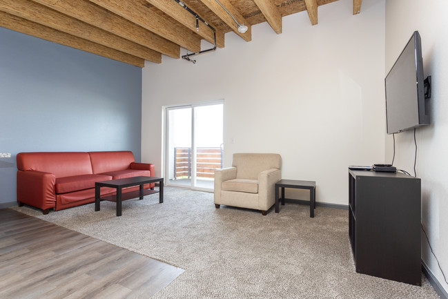 The Towers at Pink Hill- Student Living in Reno, NV - Building Photo - Interior Photo