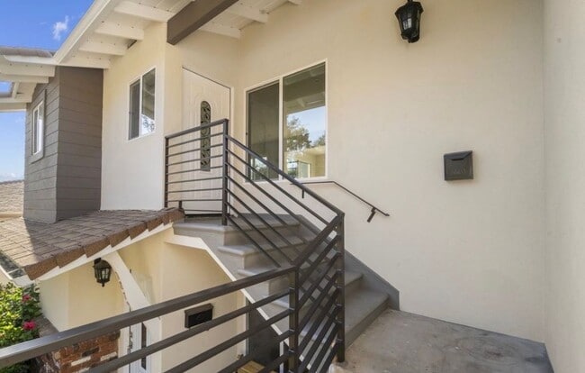 property at 1881 Verdugo Loma Dr