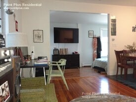 26 Hingham St, Unit 2 in Cambridge, MA - Building Photo