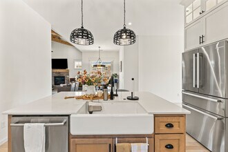 1901 Plaza District Dr in Edmond, OK - Building Photo - Building Photo