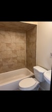 216 N Fulton St, Unit 2 in Allentown, PA - Building Photo - Building Photo
