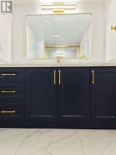 252 Borealis Ave in Aurora, ON - Building Photo - Building Photo