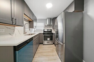 2442 Highland Ave in Berwyn, IL - Building Photo - Building Photo