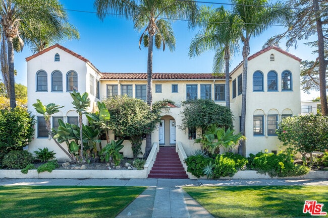 property at 1526 Myra Ave