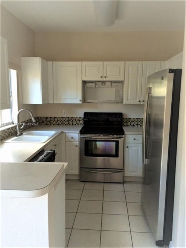 4104 NE 24th Dr in Homestead, FL - Building Photo - Building Photo