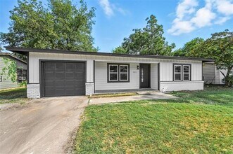 4413 Quails Ln in Fort Worth, TX - Building Photo - Building Photo