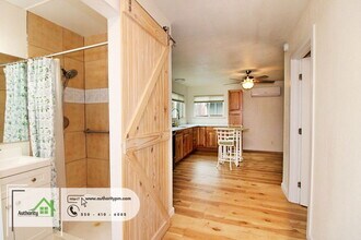 864 Loma St in Redding, CA - Building Photo - Building Photo