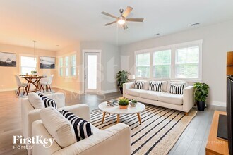 114 Pecan Dr, Unit F21 in Summerville, SC - Foto de edificio - Building Photo