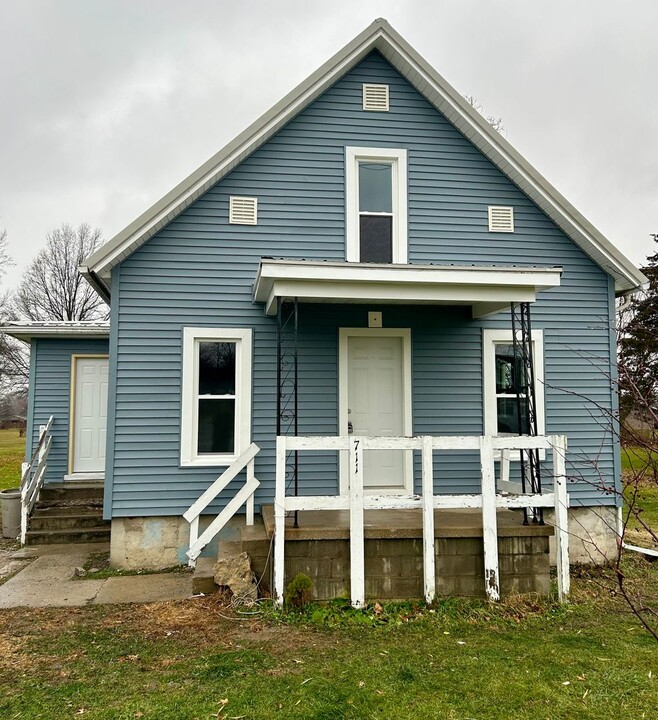 711 N Jefferson St in Ossian, IN - Building Photo