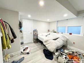 25 Iroquois St in Boston, MA - Building Photo - Building Photo