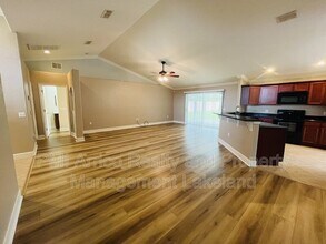 4025 Byrds Crossing Dr in Lakeland, FL - Building Photo - Building Photo