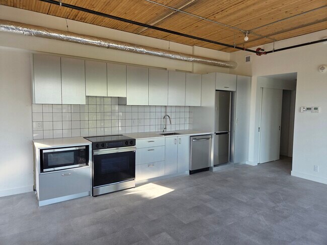 EV606 in Calgary, AB - Building Photo - Building Photo